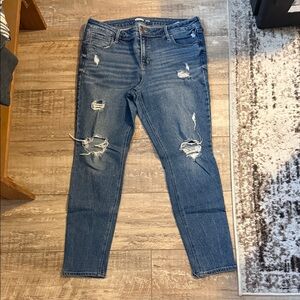 Old Navy Distressed Skinny Jeans in Blue